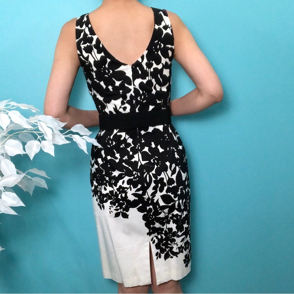 White House Black Market (WHBM) Floral Print Sleeveless Sheath Dress With A Belt - Picture 2 of 12